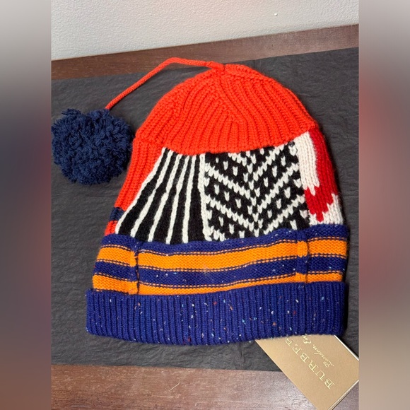 BRAND NEW (GREAT GIFT) Burberry Abstract Cashmere Wool Knit Beanie - Picture 2 of 12